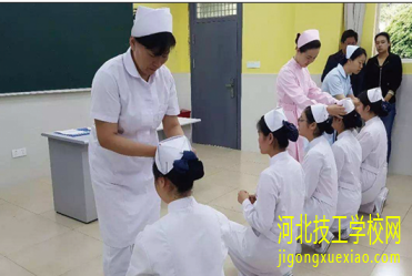 河北同仁医学院上大专的途径