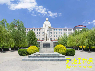 医学中专学生参加单招考试考什么？
