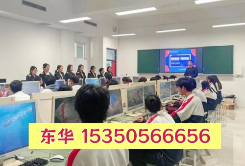 石家庄东华铁路学校有校服吗？平时让穿校服吗？