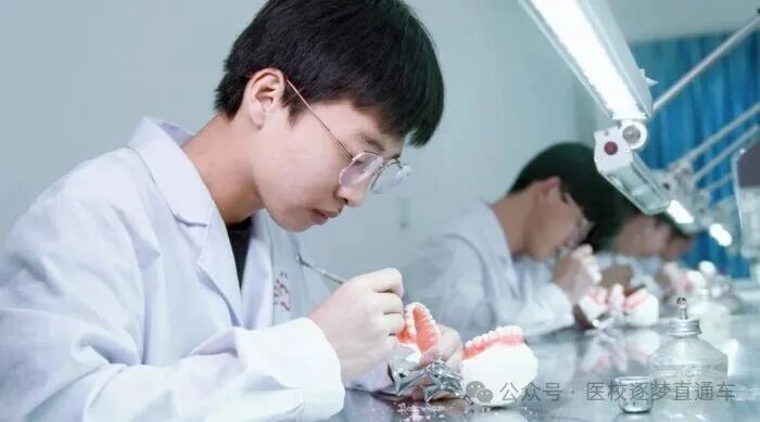 石家庄冀联医学中专学校 2026年招生专业有哪些？ 招生专业