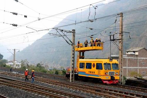 石家庄东华铁路学校电气化铁道供电专业 就业前景+报考指南 招生专业